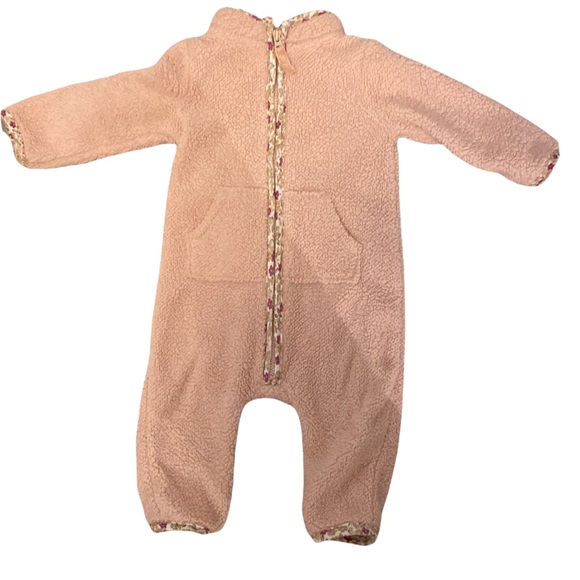 Baby girl Fleece Hooded Bunting, Fuzzy Fleece Baby Bundler or snow suit - Picture 2 of 7